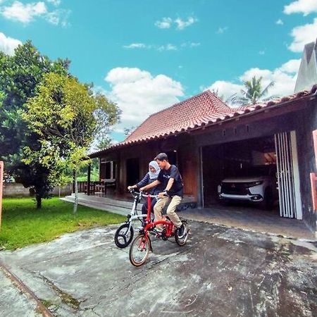 Ndalem Arsita Villa Yogyakarta Ngoại thất bức ảnh
